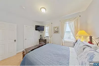 402 Davis Avenue, Harrison, NJ 07029 - Photo 26