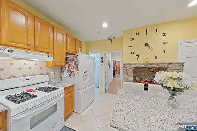 402 Davis Avenue, Harrison, NJ 07029 - Photo 20