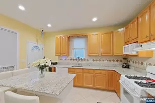402 Davis Ave, Harrison, NJ 07029 - Photo 22