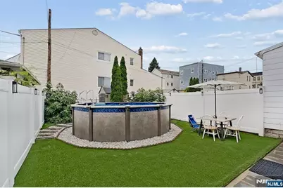 402 Davis Avenue, Harrison, NJ 07029 - Photo 8