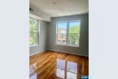 181 S Munn Avenue 2 #2, Irvington, NJ 07111 - Photo 2