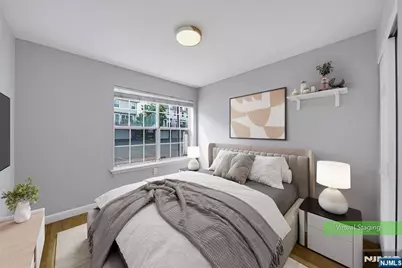 400 Crown Court 581 #581, Edgewater, NJ 07020 - Photo 12