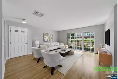 400 Crown Court 581 #581, Edgewater, NJ 07020 - Photo 1