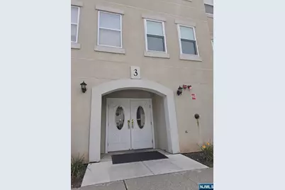 312 Brittany Drive, Wayne, NJ 07470 - Photo 2