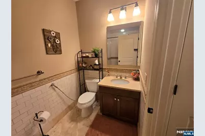 255 Laird Avenue 2 #2, Cliffside Park, NJ 07010 - Photo 16