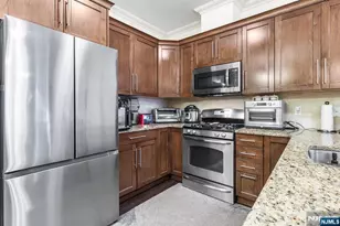 255 Laird Ave 2, Cliffside Park, NJ 07010 - Photo 6