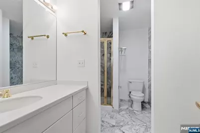 207 Shearwater Court 17 #17, Jersey City, NJ 07305 - Photo 26