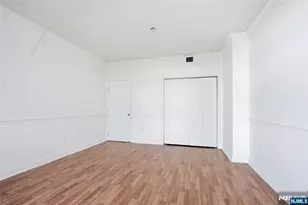 207 Shearwater Ct 17, Jersey City, NJ 07305 - Photo 32