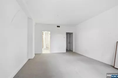 207 Shearwater Court 17 #17, Jersey City, NJ 07305 - Photo 22
