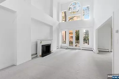 207 Shearwater Court 17 #17, Jersey City, NJ 07305 - Photo 10