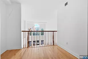 207 Shearwater Ct 17, Jersey City, NJ 07305 - Photo 18