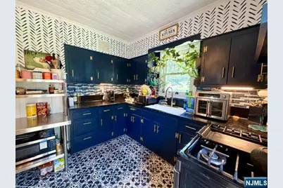 31 Hope Street, Nutley, NJ 07110 - Photo 12