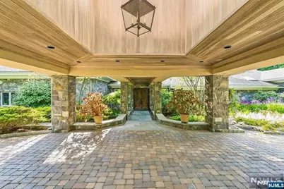 125 Chestnut Ridge Road, Saddle River, NJ 07458 - Photo 24