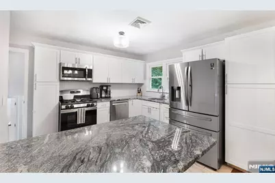 38 Seneca Avenue, Rockaway Township, NJ 07866 - Photo 2