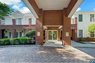 100 Ridgewood Road 215 #215, Washington Township, NJ 07676 - Photo 2