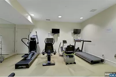 100 Ridgewood Road 215 #215, Washington Township, NJ 07676 - Photo 32