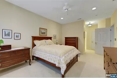 100 Ridgewood Road 215 #215, Washington Township, NJ 07676 - Photo 20