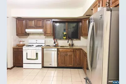 203 Prospect Avenue 2 #2, Maywood, NJ 07607 - Photo 2