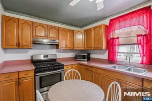 220 Garfield Ave, Jersey City, NJ 07305 - Photo 2