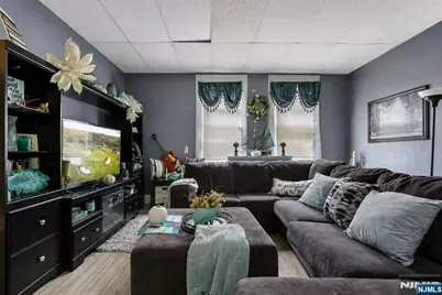 220 Garfield Avenue, Jersey City, NJ 07305 - Photo 12