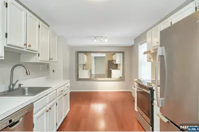 50 Pine Street C211 #C211, Montclair, NJ 07042 - Photo 8
