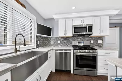 133 Hamilton Avenue 1 #1, Lodi, NJ 07644 - Photo 4