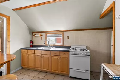 125 Passaic Avenue, Hawthorne, NJ 07506 - Photo 8