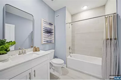 8 Pimlico Place, Oakland, NJ 07436 - Photo 10