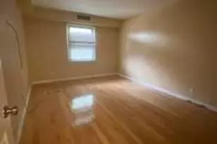560 North Ave E, Fort Lee, NJ 07024 - Photo 8