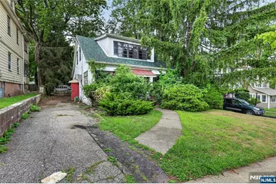 162 Bogert Street, Teaneck Township, NJ 07666 - Photo 2