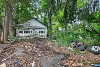 162 Bogert Street, Teaneck Township, NJ 07666 - Photo 4
