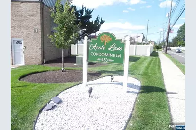 453 Liberty Street 11 #11, Little Ferry, NJ 07643 - Photo 2