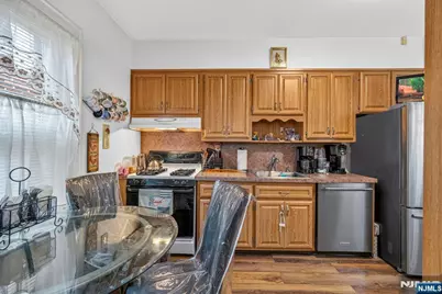 391 Morningside Avenue, Fairview, NJ 07022 - Photo 14