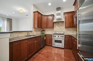 4101 Piermont 1203, Tenafly, NJ 07670 - Photo 12