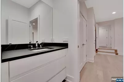 529 5th Street A #A, Palisades Park, NJ 07650 - Photo 20