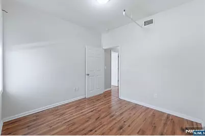 15 Wallington Avenue, Wallington, NJ 07057 - Photo 36