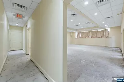 15 Wallington Avenue, Wallington, NJ 07057 - Photo 16