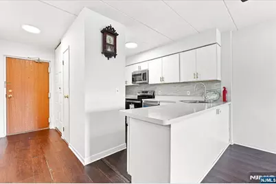 5 Linden Street 6I #6i, Hackensack, NJ 07601 - Photo 8