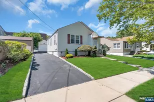 241 Hickory St, Kearny, NJ 07032 - Photo 2