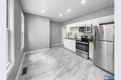9 Patten Place, Newark, NJ 07112 - Photo 6