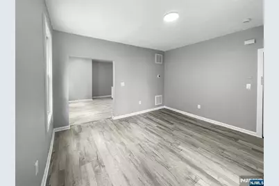 9 Patten Place, Newark, NJ 07112 - Photo 8