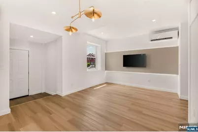 69 Chestnut Street, Lodi, NJ 07644 - Photo 8