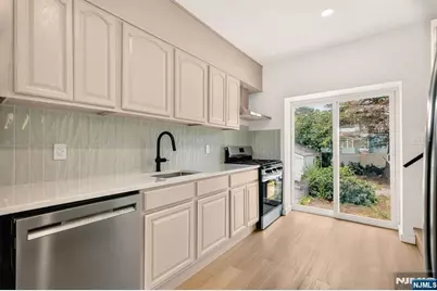 69 Chestnut Street, Lodi, NJ 07644 - Photo 12