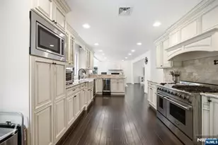 29 Sunrise Ln, Upper Saddle River, NJ 07458 - Photo 24