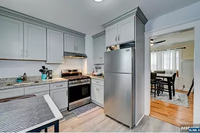 275 Greylock Parkway, Belleville, NJ 07109 - Photo 12