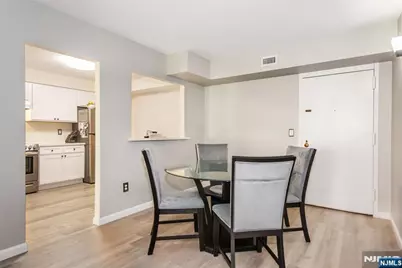 521 Piermont Avenue 119A #119A, River Vale Township, NJ 07675 - Photo 4