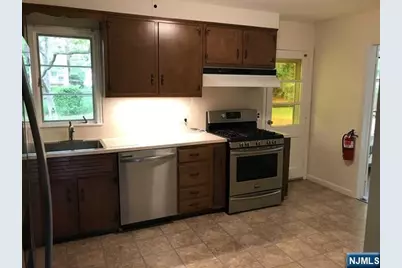85 Phelps Avenue, Cresskill, NJ 07626 - Photo 22