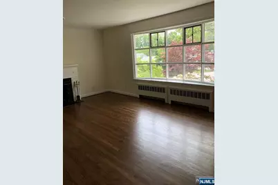 85 Phelps Avenue, Cresskill, NJ 07626 - Photo 4