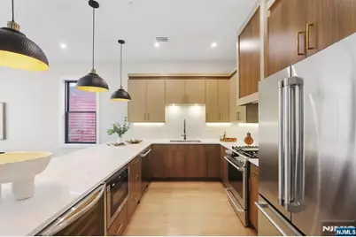 78 Zabriskie Street 3 #3, Jersey City, NJ 07307 - Photo 4