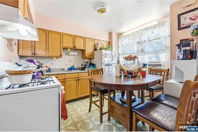 193 Dukes Street, Kearny, NJ 07032 - Photo 4